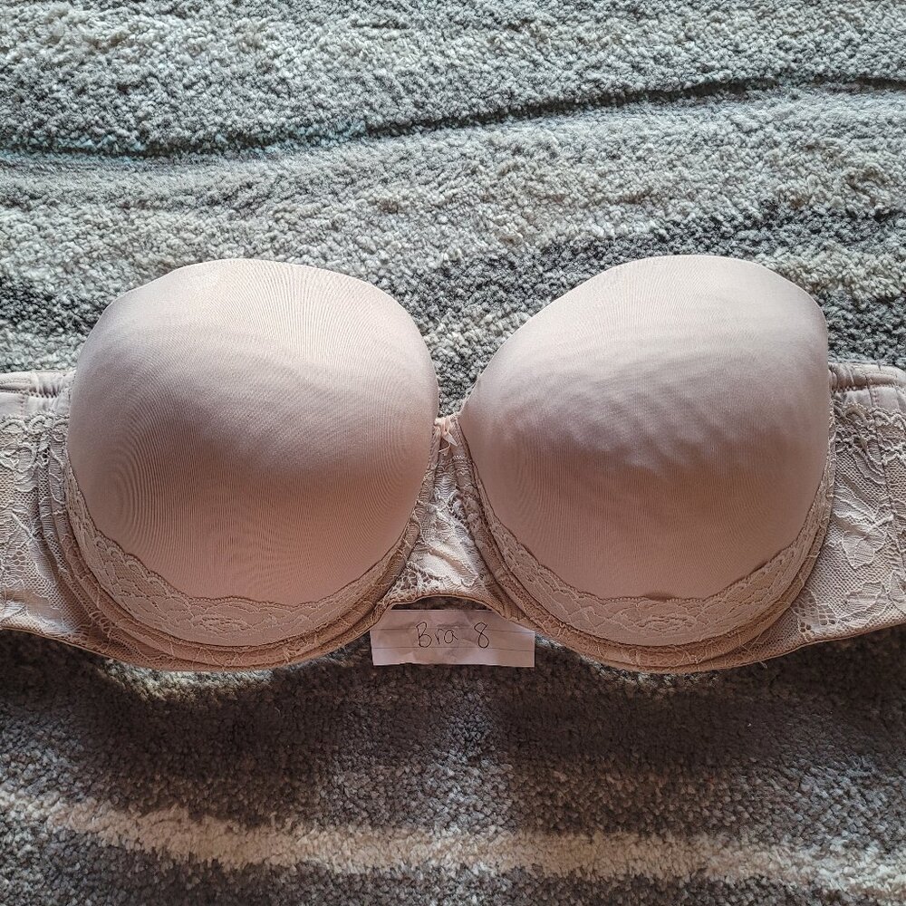 (BRA 8) - Women's Torrid Strapless Bra 50C